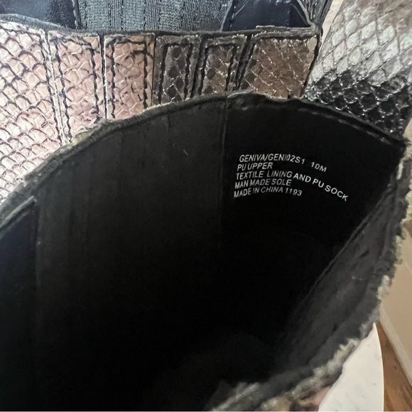 Steve Madden Black & Pink Snakeskin Silver Metallic Ankle Boots -Size 10 -SH01 - Picture 7 of 9